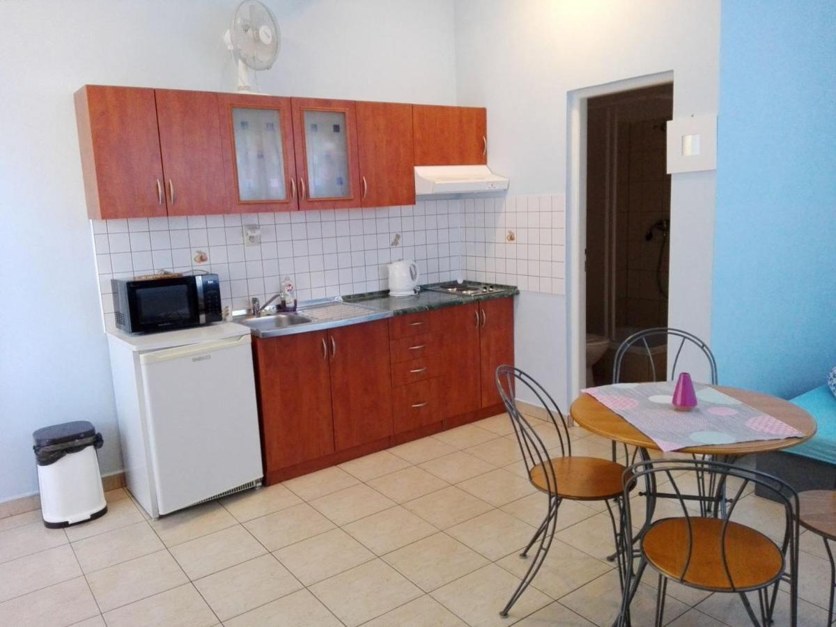Dom Studia Petra Hotell Štúrovo Eksteriør bilde